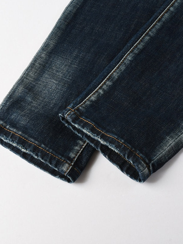 Classic Stretch-Fit Jeans