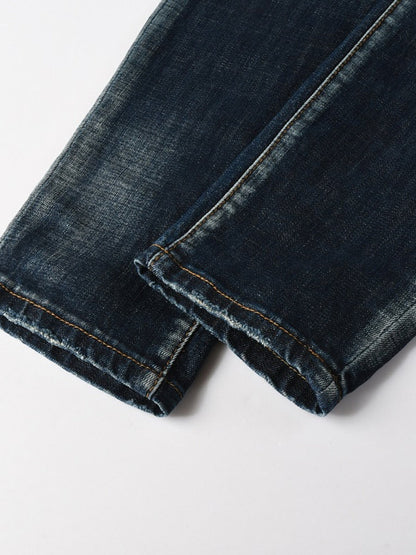 Classic Stretch-Fit Jeans