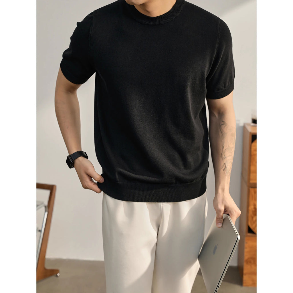 Short-sleeved knitted sweater