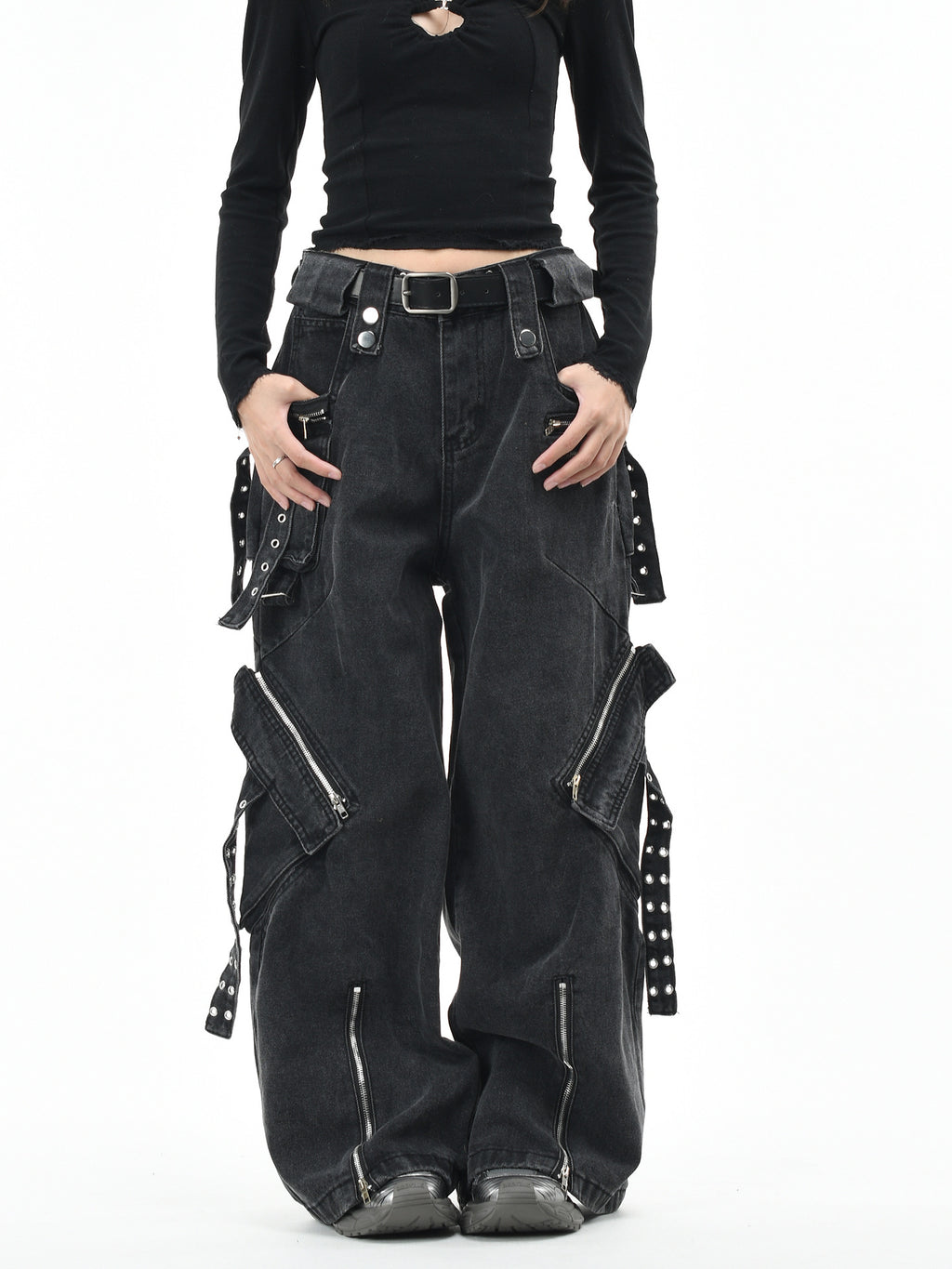 Multi-Pocket Cargo Jeans