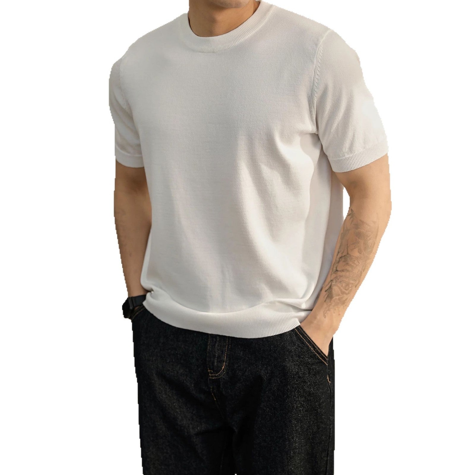 Short-sleeved knitted sweater