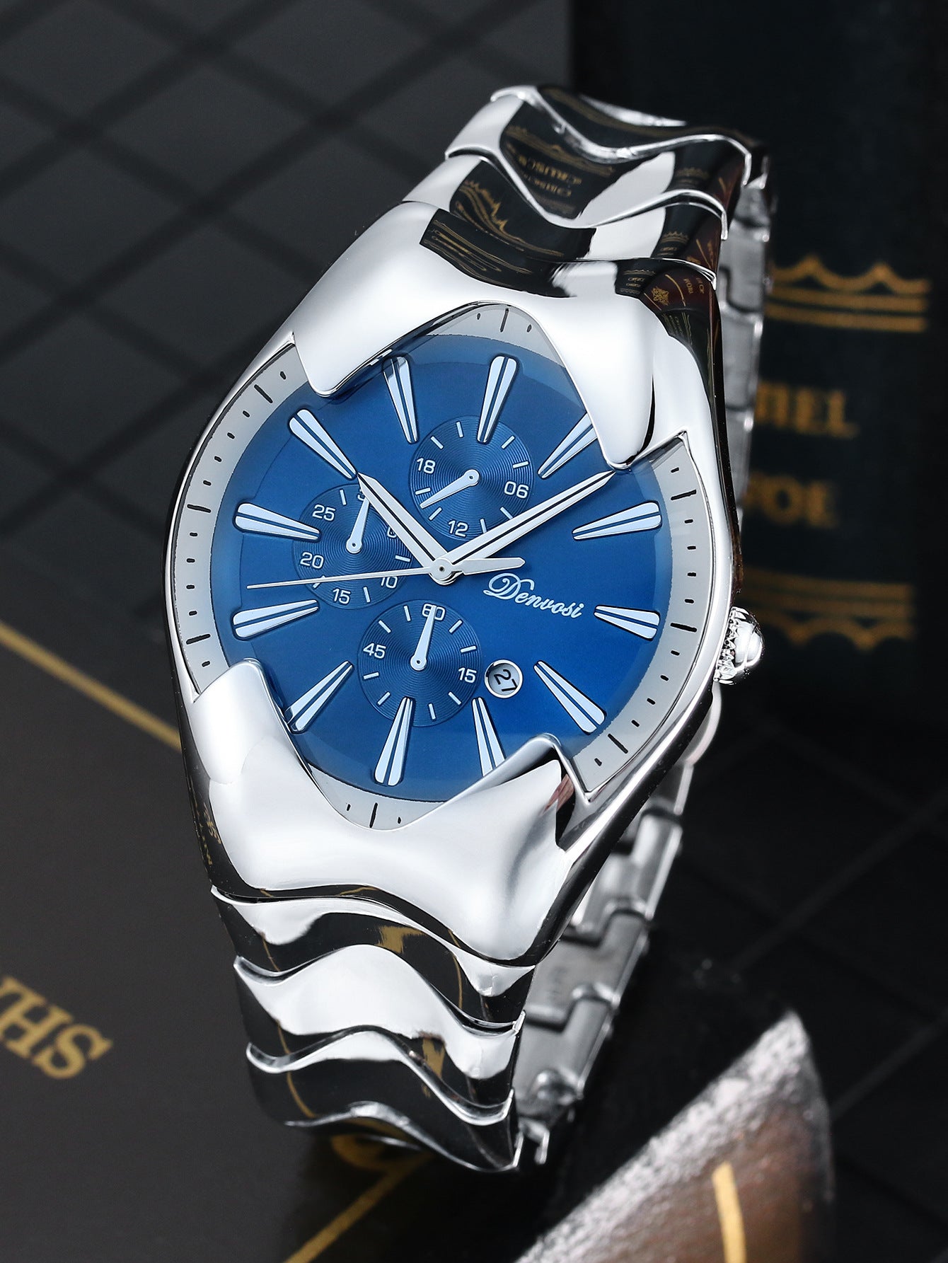Men's Y2K Style Quartz Watch with Wormhole Dial