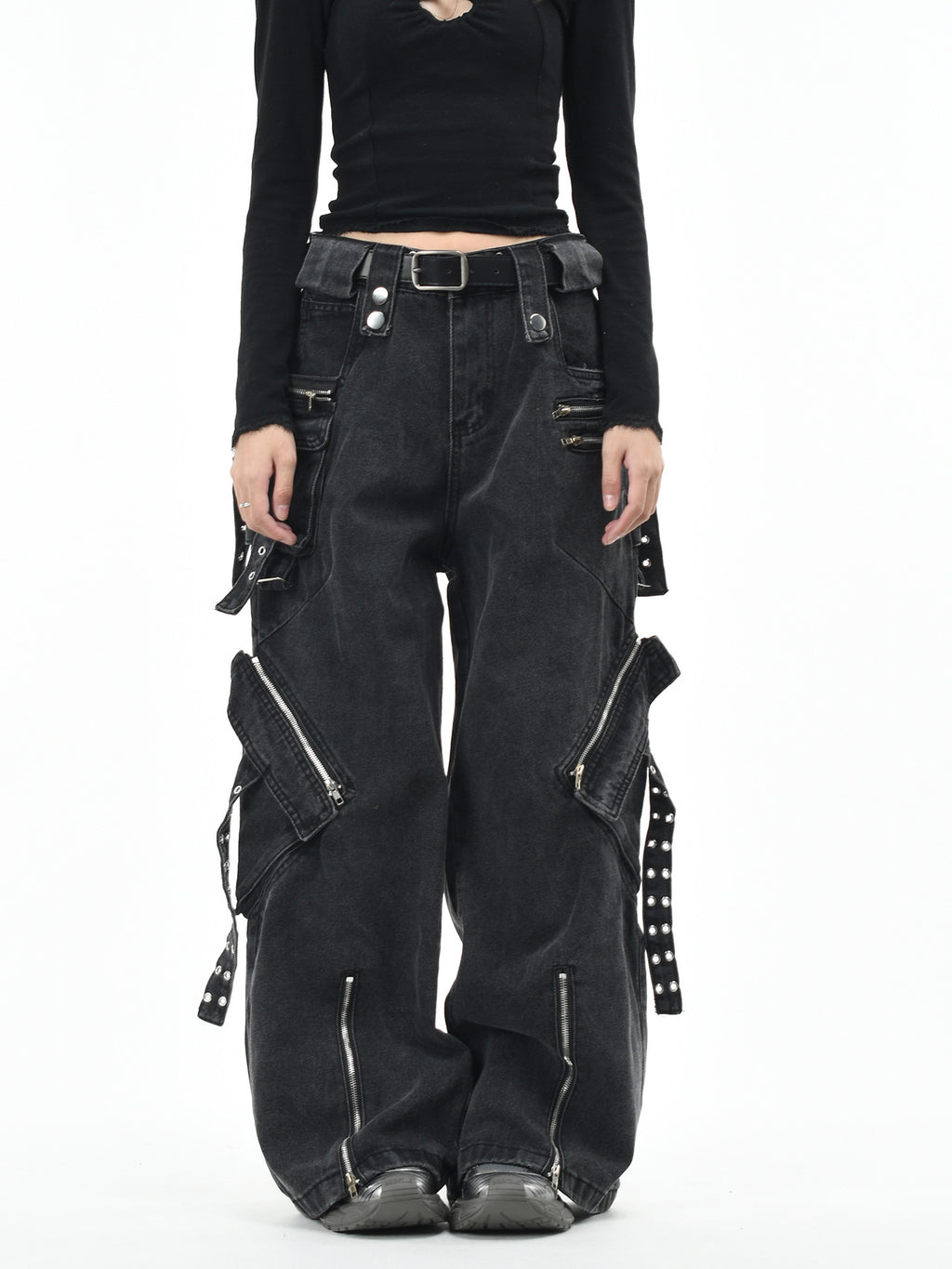 Multi-Pocket Cargo Jeans