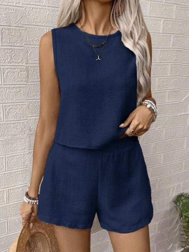 Casual vest and shorts