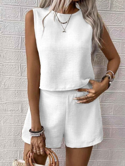Casual vest and shorts