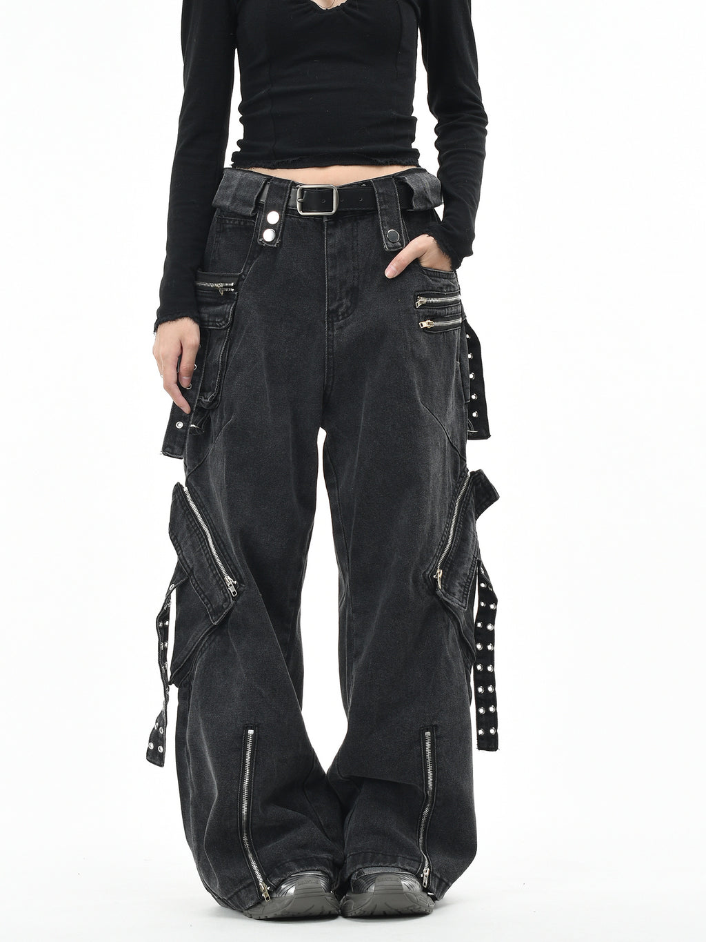 Multi-Pocket Cargo Jeans