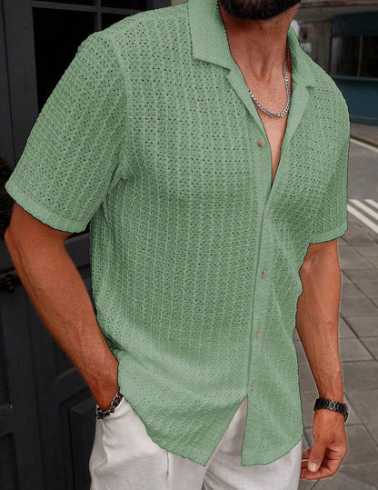 Collared short-sleeved casual shirt