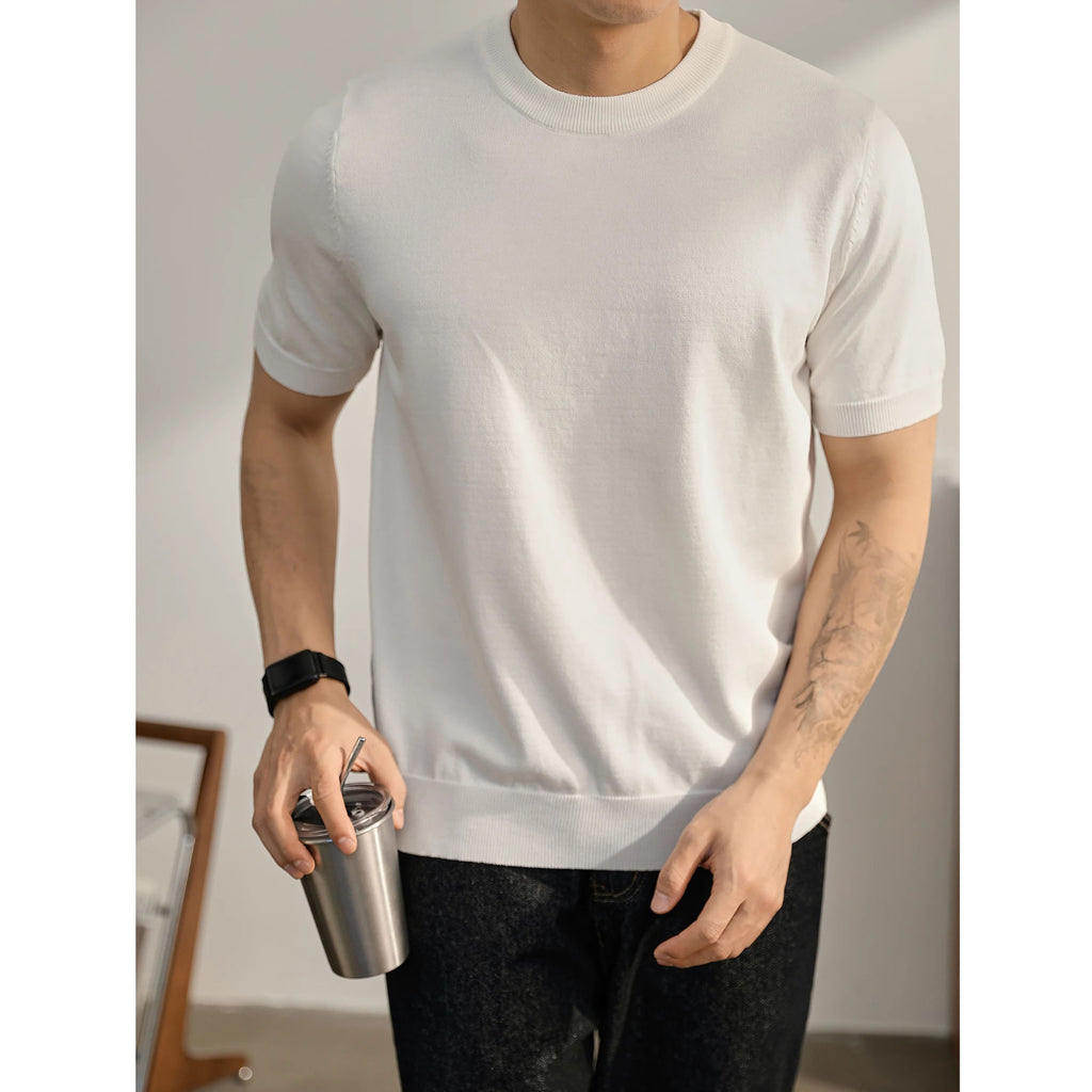 Short-sleeved knitted sweater