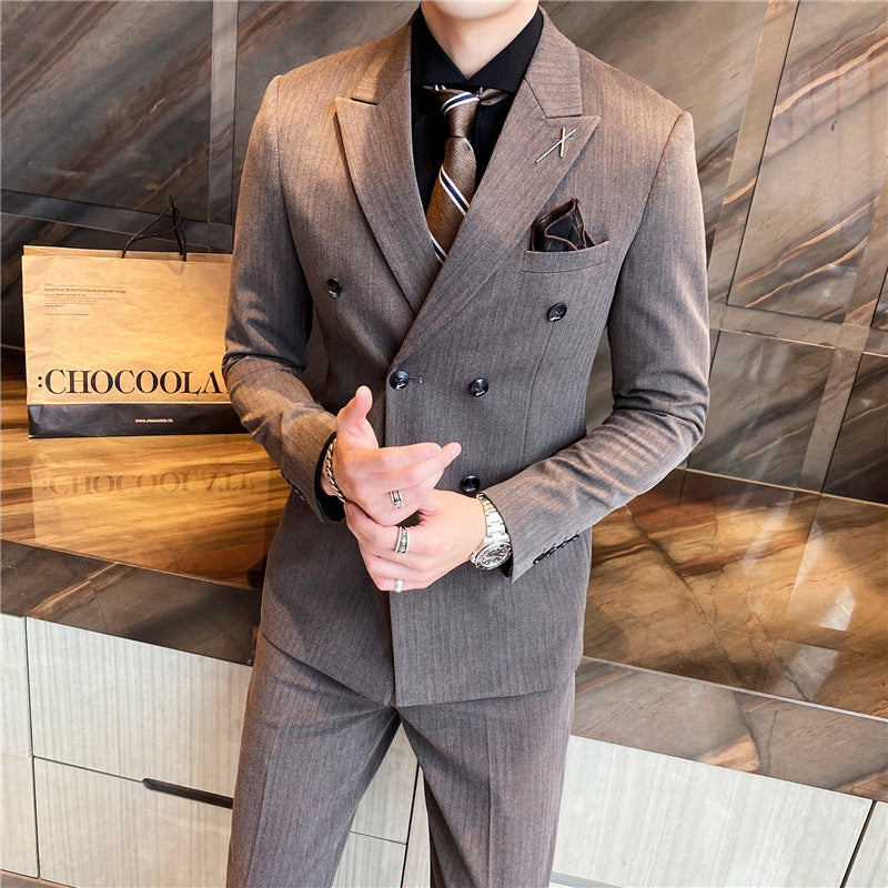 Suit suit