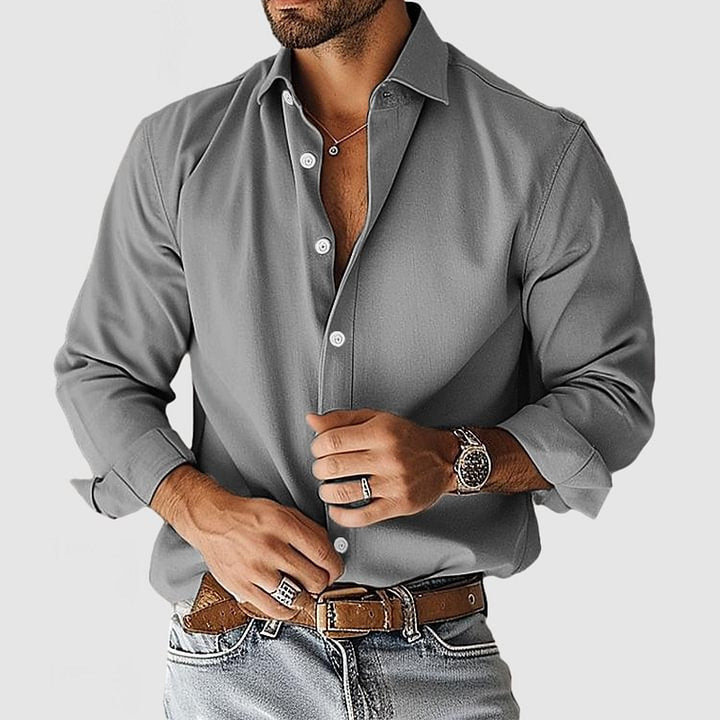 Casual, versatile, notched-collar, button-up solid-color men's top