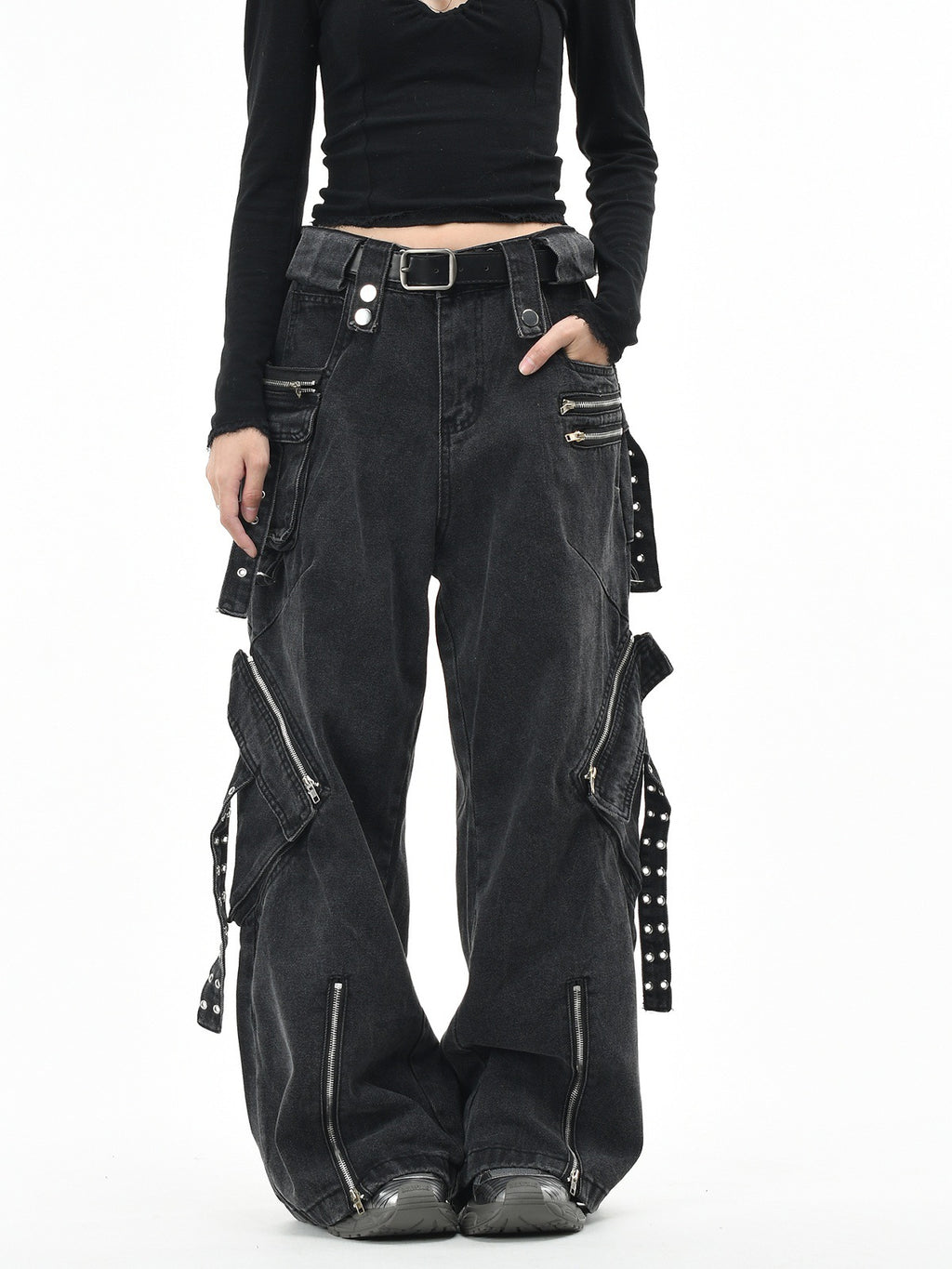Multi-Pocket Cargo Jeans