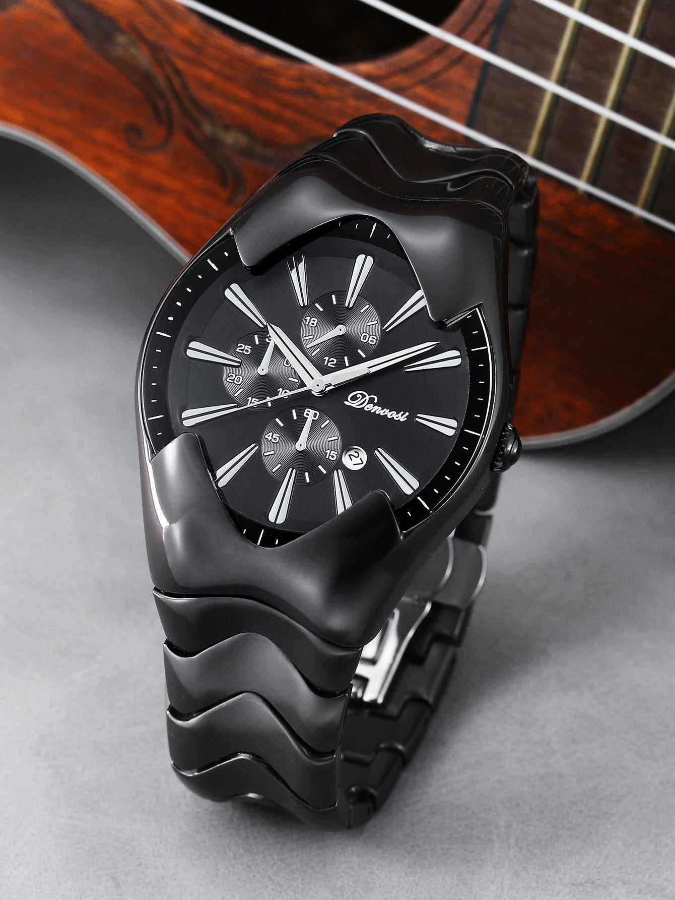Men's Y2K Style Quartz Watch with Wormhole Dial