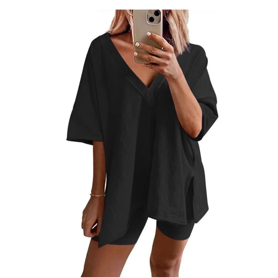 High-waisted, slimming short-sleeved shirts and shorts