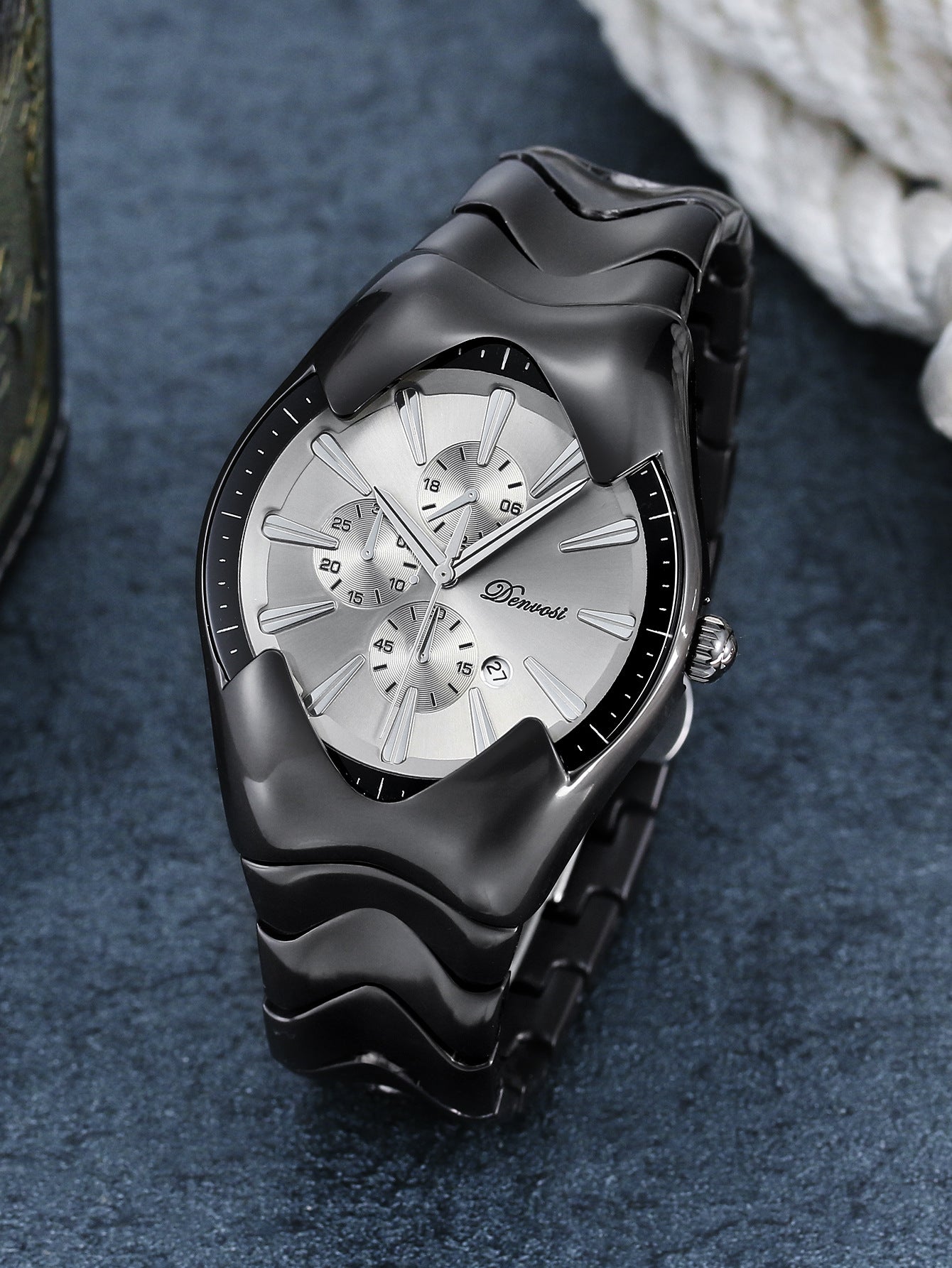 Men's Y2K Style Quartz Watch with Wormhole Dial